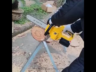 cordless brushless chain saw